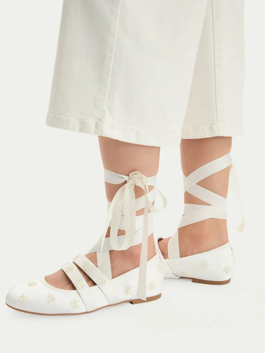 Ballerine Dahlia Flower Pearl 1620070 Bianco