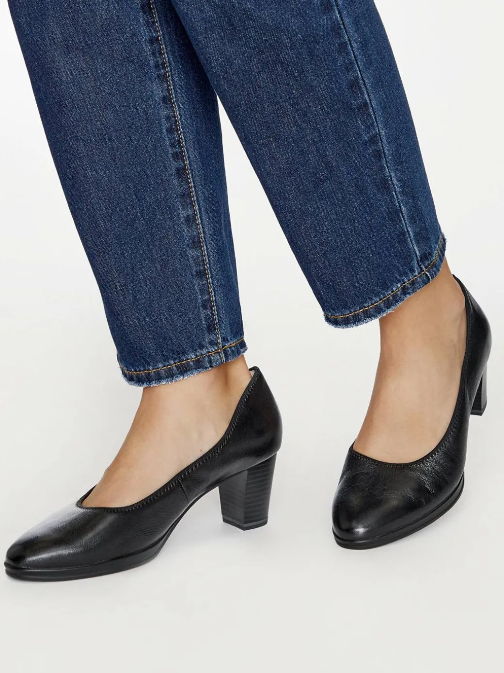 Décolleté 9-22400-43 Nero