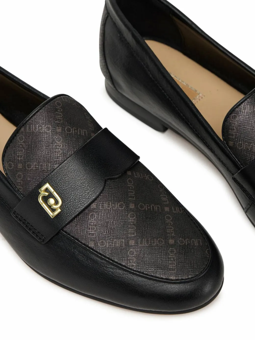 Loafers Emel 05 SF5045 PX699 Nero