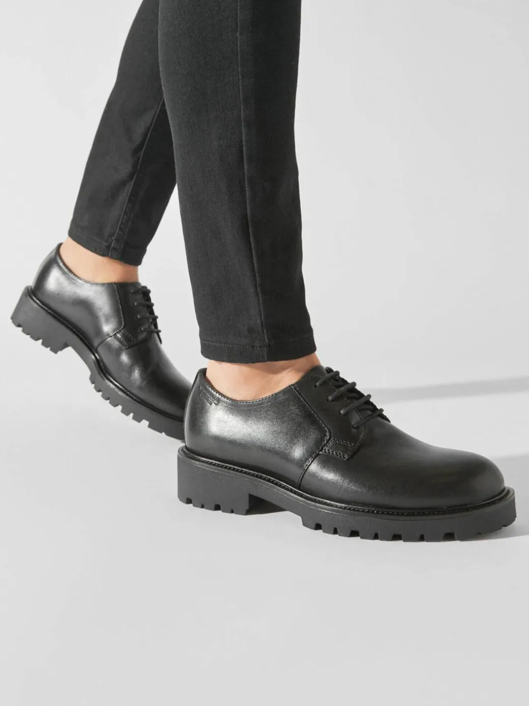 Oxfords Kenova 5241-601-20 Nero