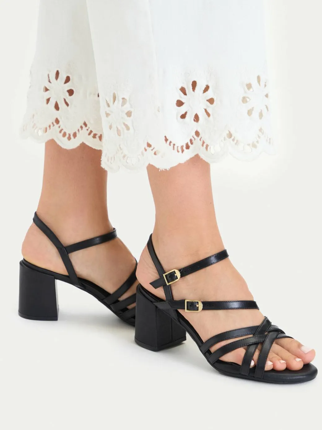 Sandali Ezoria Strap 26185893 Nero