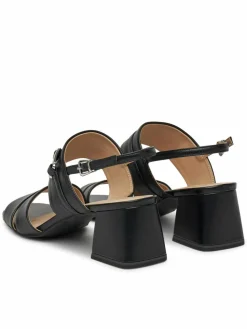 Sandali 9-28301-44 Nero