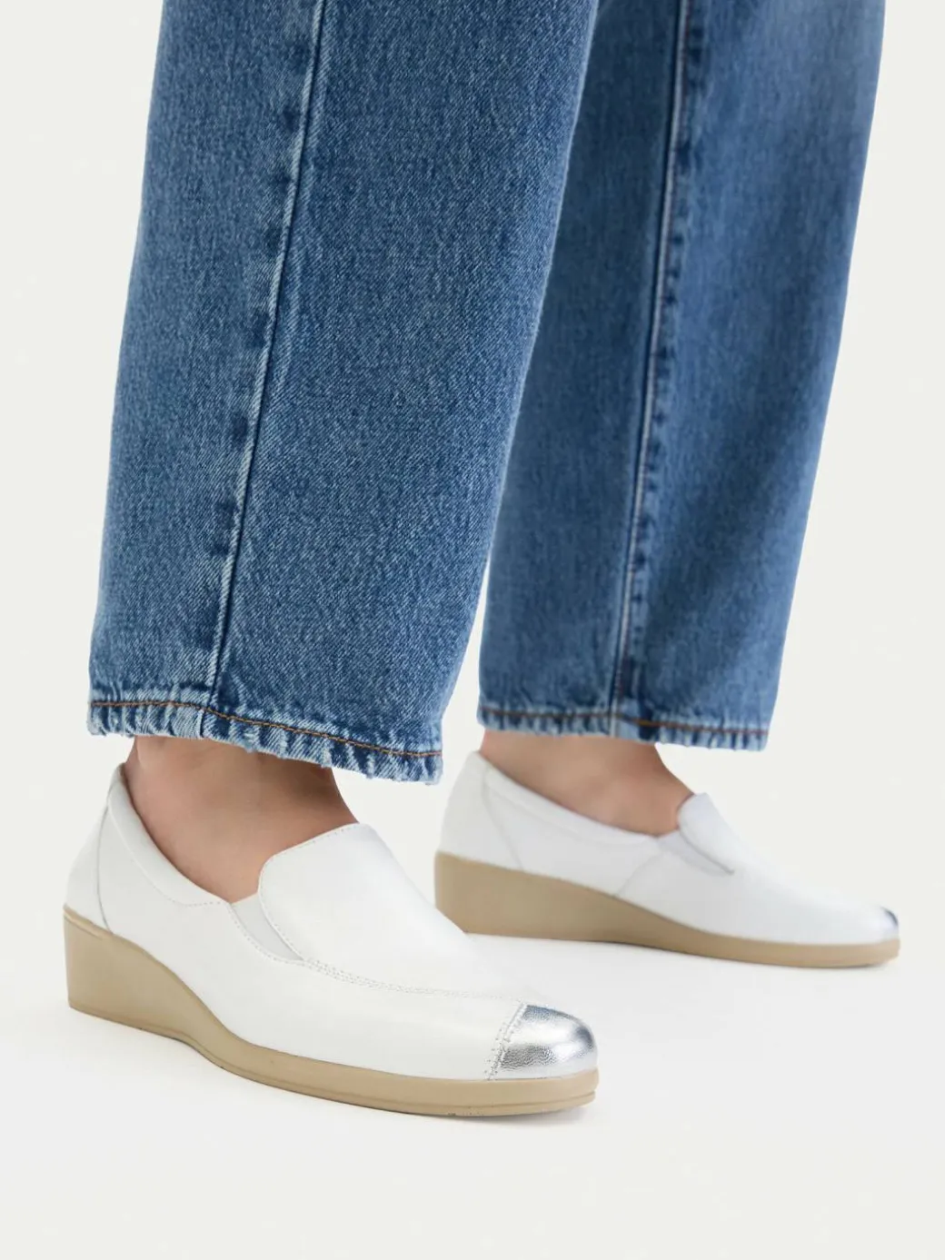 Scarpe basse 9-24350-45 Bianco