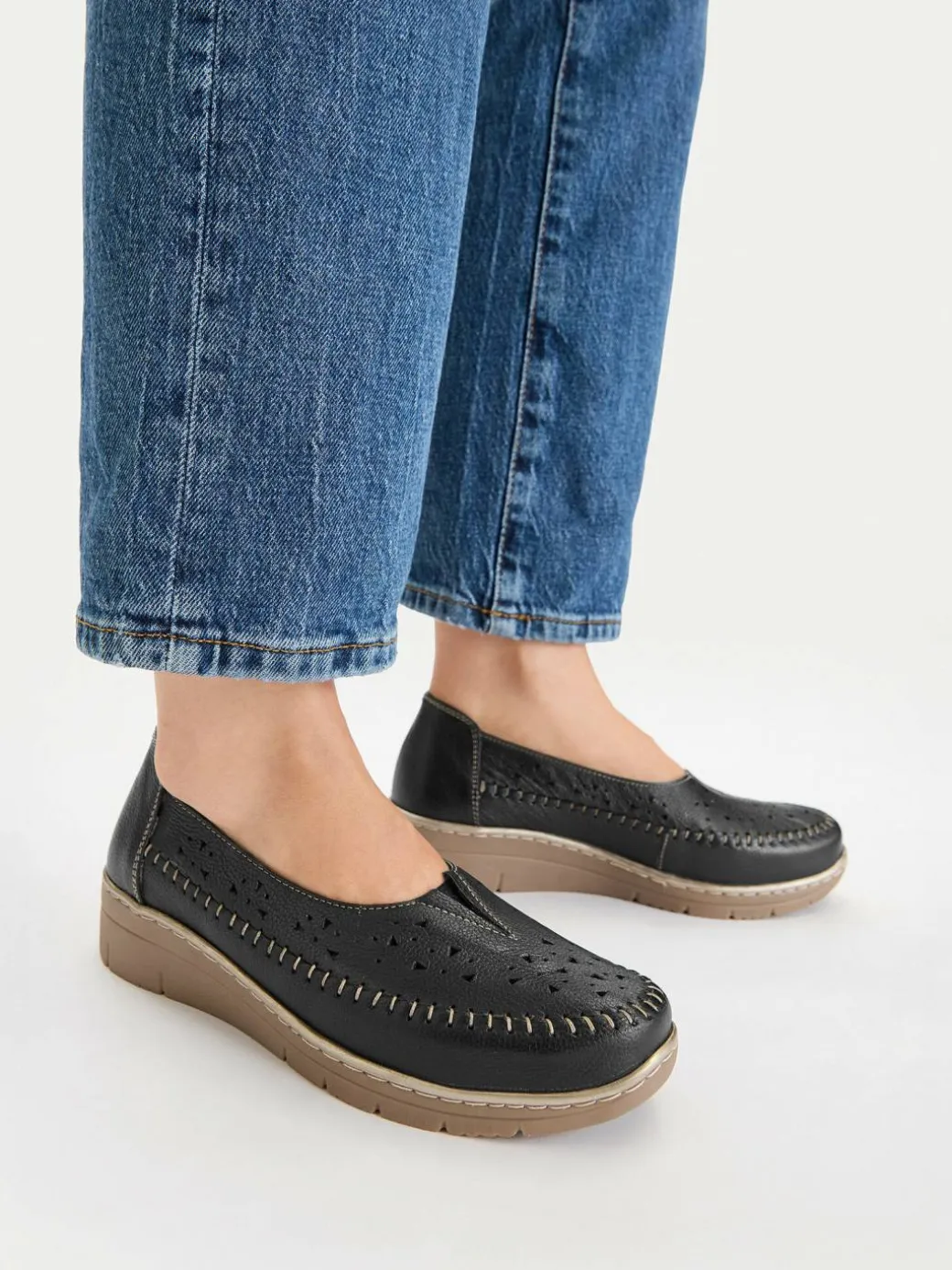 Scarpe basse CEO-WI23-REBECA-23 Nero