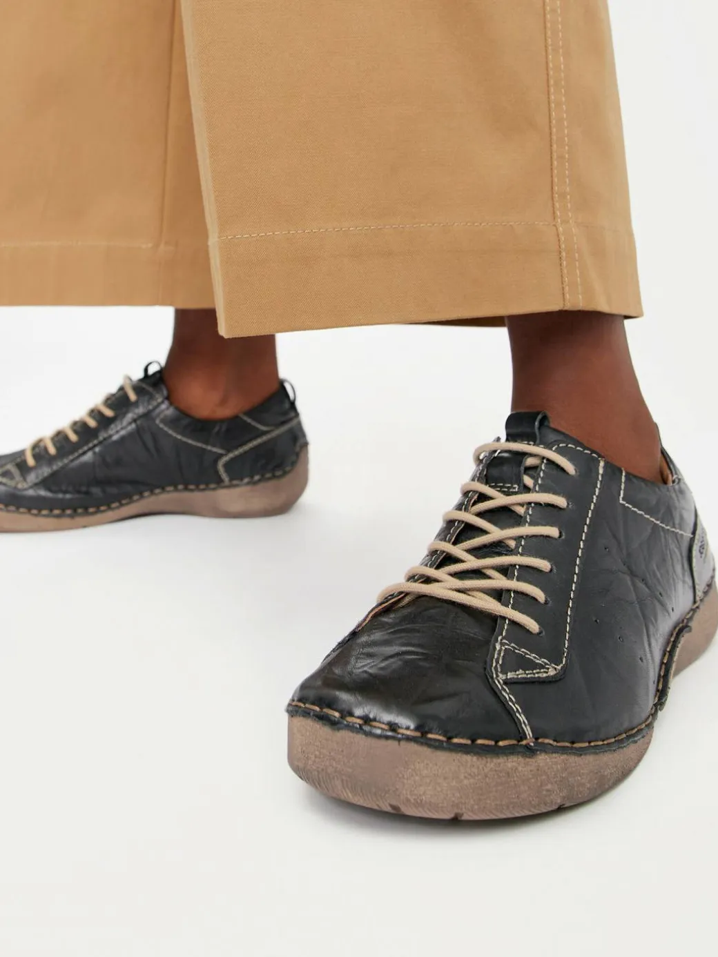 Scarpe basse Fergey 56 59656 95 100 Nero