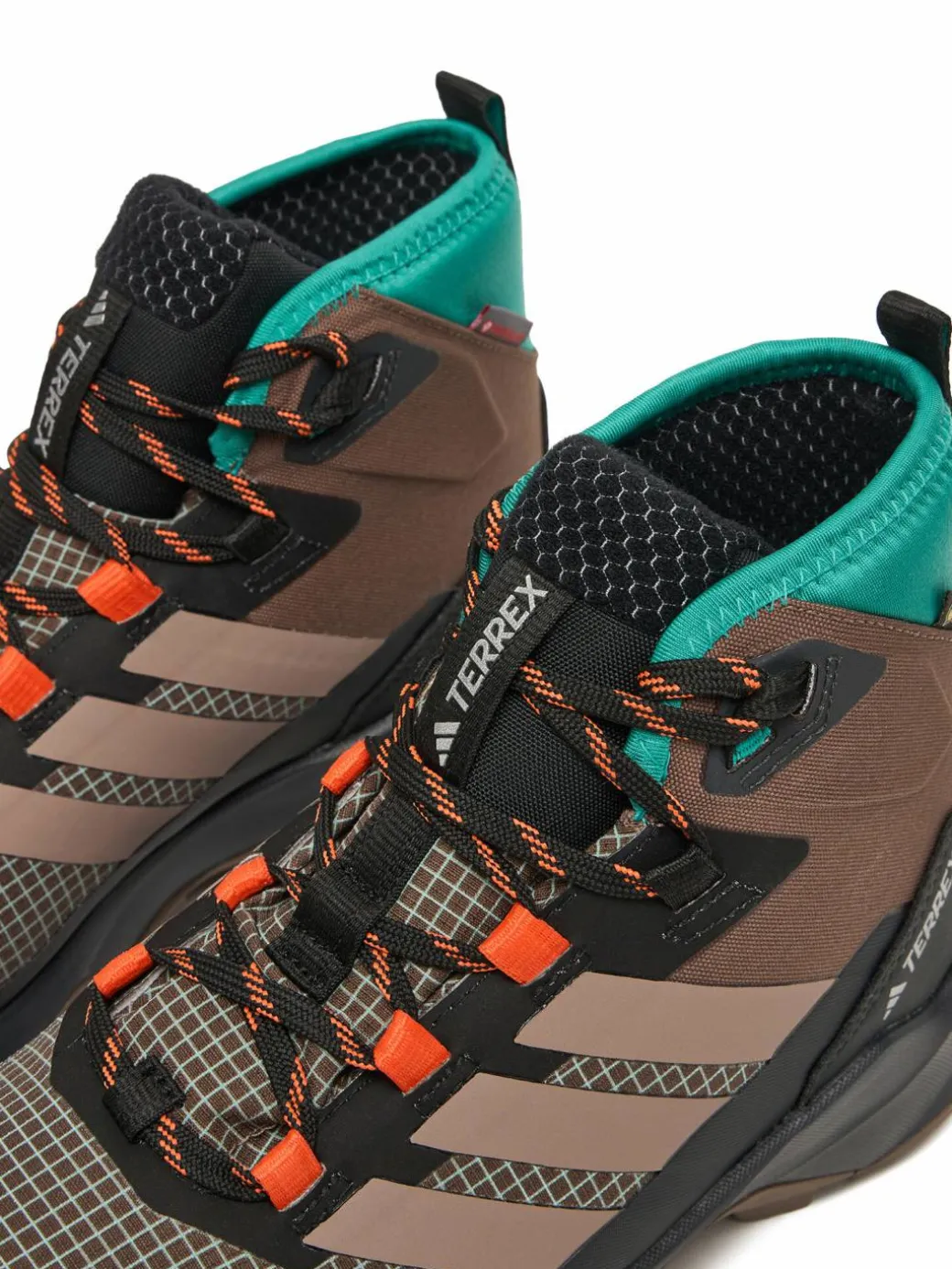 Scarpe da trekking Terrex Skychaser AX5 Mid GORE-TEX CLIMAWARM+ JH7807 Marrone