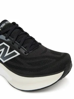 Scarpe running More V6 WMORGR6 Nero