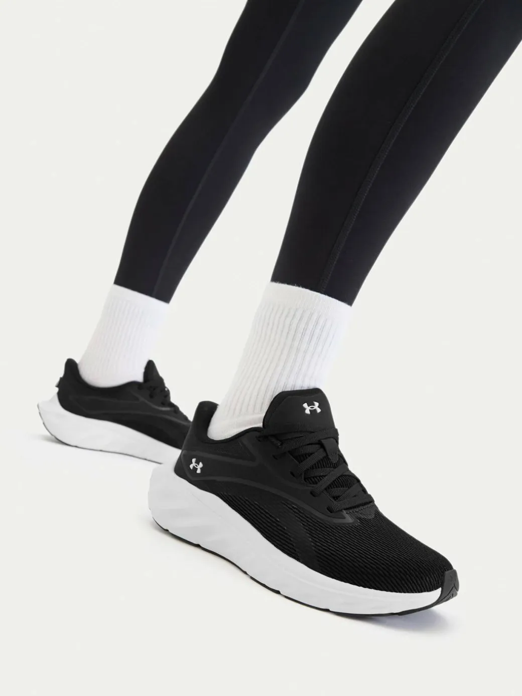 Scarpe running UA W Ascend 6009828 Nero