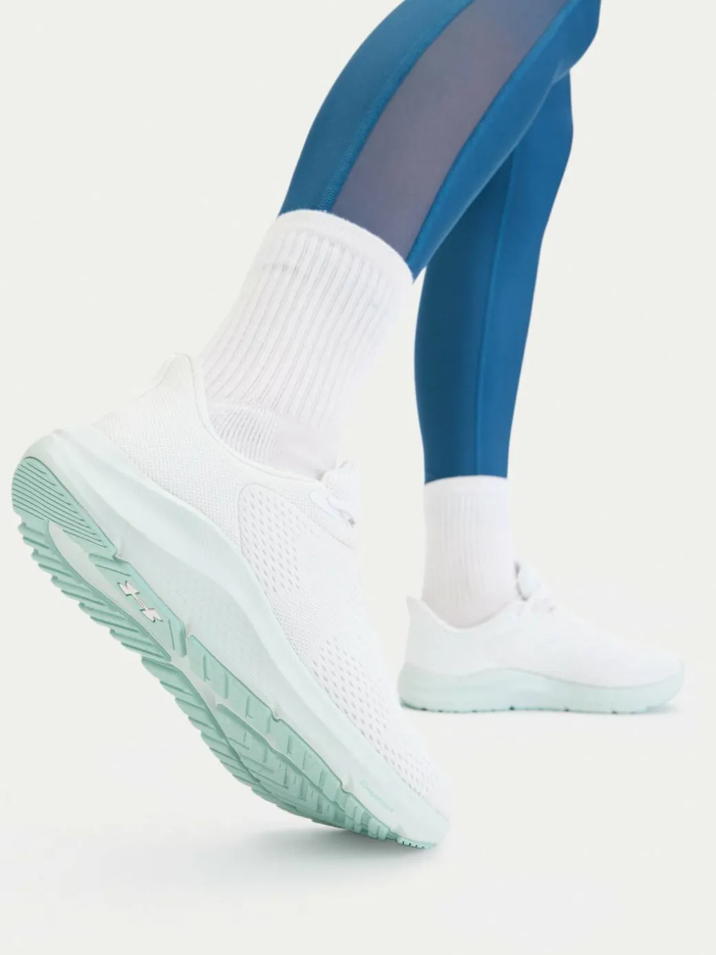 Scarpe running UA W Charged Pursuit 4 BL 6000598 Bianco