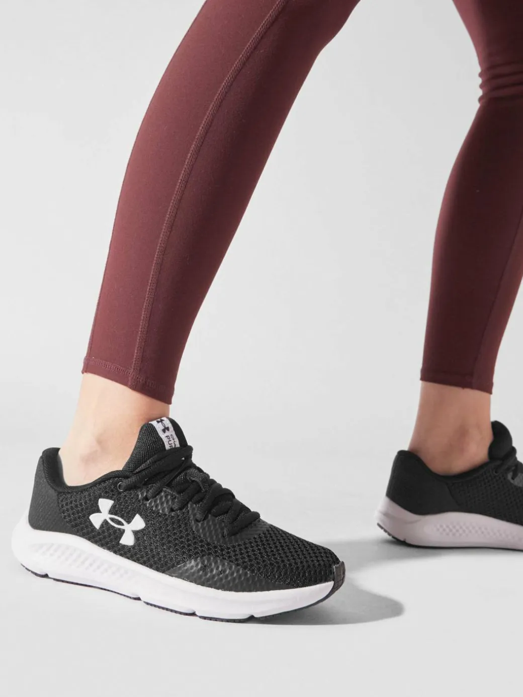 Scarpe running Ua W Charged Pursuit 3 3024889-001 Nero