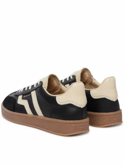 Sneakers Cuzima 33531344 Nero