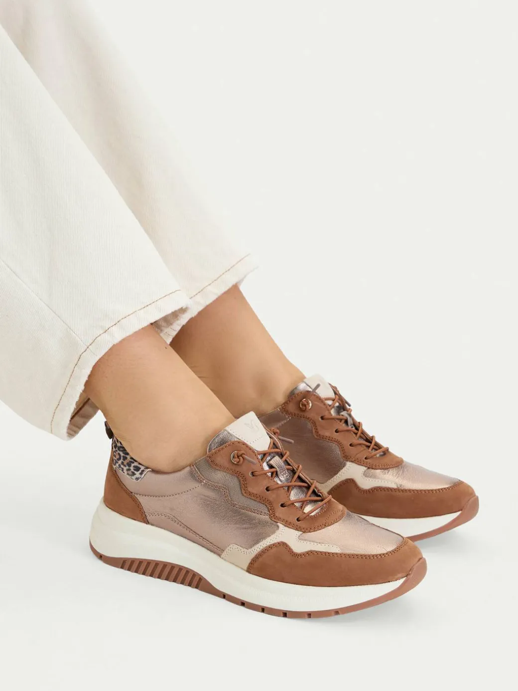 Sneakers 9-23754-46 Marrone