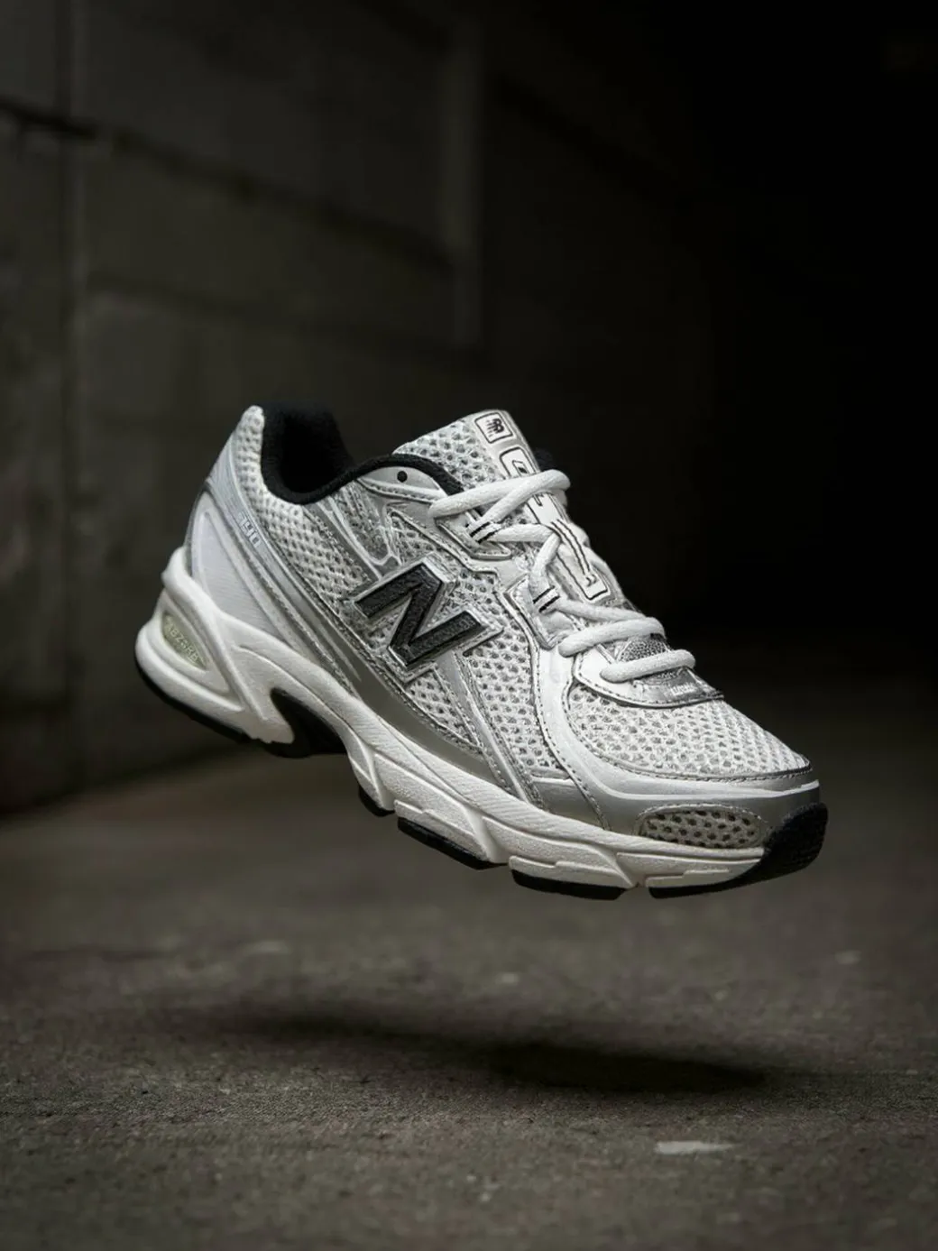 Sneakers U740NW2 W Bianco